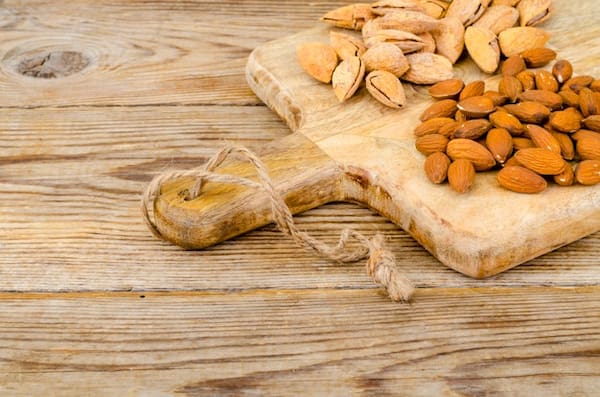 تصویر 4 از قیمت خرید بادام منقا ایرانی با فروش عمده